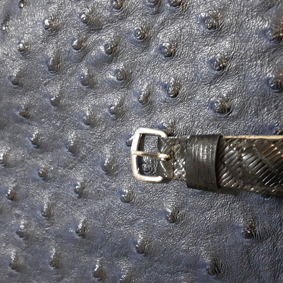 Watch - Picture 3 of 3